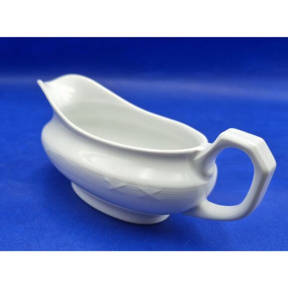Elegant Vintage Bauscher Germany White Porcelain Gravy Sauce Boat 8.5" - Picture 2 of 11
